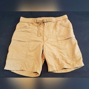 Uniqlo Geared Utility Shorts